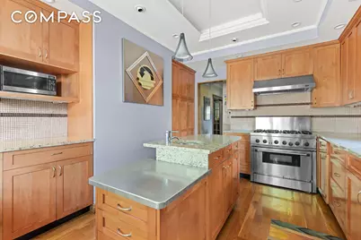 489 Marlborough Road, New York City, NY 11226 - Photo 5