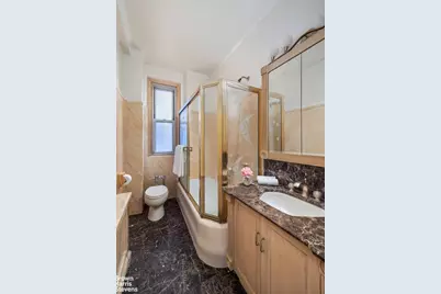 262 Central Park W #2D, New York City, NY 10024 - Photo 7