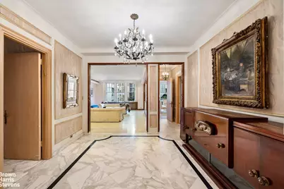 262 Central Park W #2D, New York City, NY 10024 - Photo 9