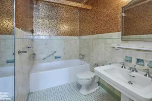 15 W 81st St, New York City, NY 10024 - Photo 9