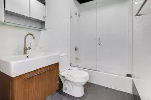 8 Warren St, New York City, NY 10007 - Photo 9