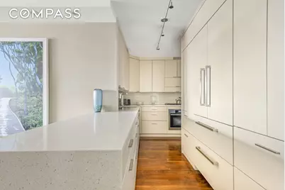 165 W 66th Street #18D, New York City, NY 10023 - Photo 3