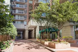 235 E 40th St, New York City, NY 10016 - Photo 19