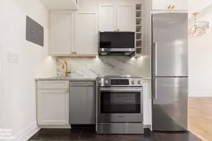 24 5th Ave, New York City, NY 10011 - Photo 3