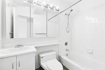 2250 Broadway #6K, New York City, NY 10024 - Photo 11