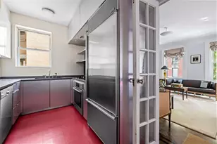 27 E 95th St, New York City, NY 10128 - Photo 3