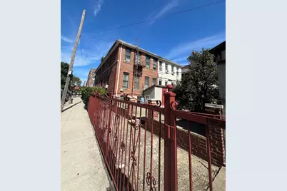 1040 Willmohr Street, New York City, NY 11212 - Photo 3
