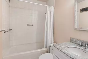 137 E 36th St, New York City, NY 10016 - Photo 5