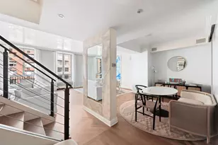 330 E 72nd St, New York City, NY 10021 - Photo 3