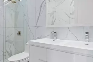 186 E 32nd St, New York City, NY 11226 - Photo 7