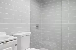 186 E 32nd St, New York City, NY 11226 - Photo 13