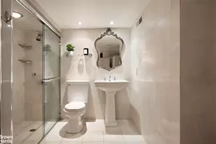 253 W 73rd St, New York City, NY 10023 - Photo 11