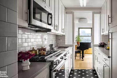 160 W End Avenue #24N, New York City, NY 10023 - Photo 5