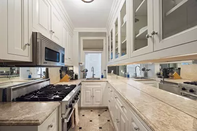 125 E 74th Street #4A, New York, NY 10021 - Photo 5