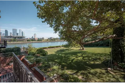 6 Sutton Square, New York City, NY 10022 - Photo 3