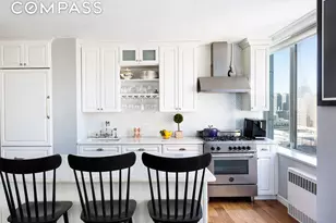 61 W 62nd St, New York City, NY 10023 - Photo 3