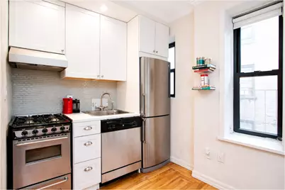 22 Grove Street #5C, New York City, NY 10014 - Photo 3