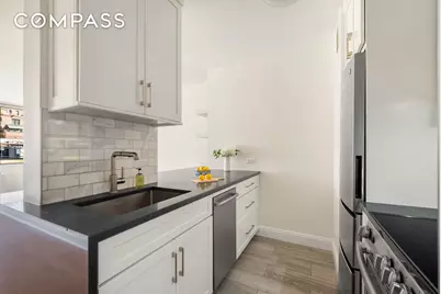 300 E 54th Street #7B, New York City, NY 10022 - Photo 3