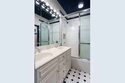 68 W 11th Street #3, New York City, NY 10011 - Photo 15