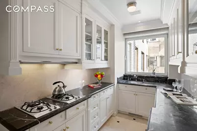 875 5th Avenue #18A, New York City, NY 10065 - Photo 13