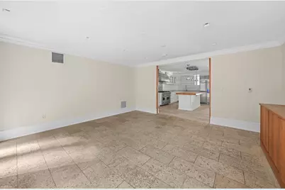 522 E 89th Street, New York City, NY 10128 - Photo 15