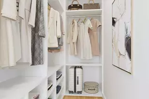 516 W 47th St, New York City, NY 10036 - Photo 5