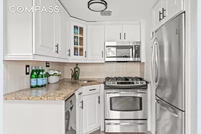 207 E 21st Street #6E, New York City, NY 10010 - Photo 5