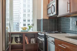 245 E 54th St, New York, NY 10022 - Photo 7