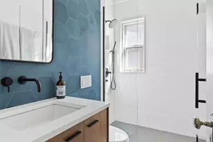 2 Grove St, New York City, NY 10014 - Photo 7