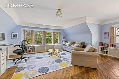 689 E 17th Street #TWNHSE, New York City, NY 11230 - Photo 19