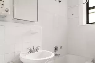 615 W 113th St, New York City, NY 10025 - Photo 7