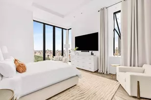 111 W 57th St, New York City, NY 10019 - Photo 9