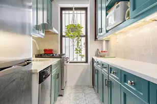 210 W 103rd St, New York City, NY 10025 - Photo 5