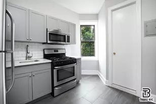 688 10th Ave, New York City, NY 10019 - Photo 3