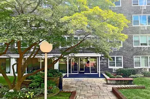 164-20 Highland Ave, New York City, NY 11432 - Photo 3