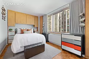 235 E 40th St, New York City, NY 10016 - Photo 5