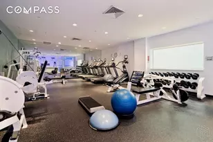 235 E 40th St, New York City, NY 10016 - Photo 7