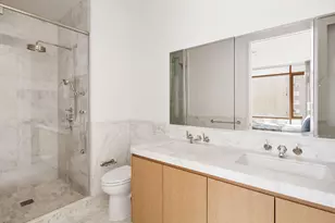 215 E 19th St, New York City, NY 10003 - Photo 5