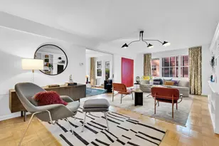 135 E 54th St, New York City, NY 10022 - Photo 1