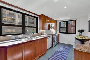 135 E 54th St, New York City, NY 10022 - Photo 9