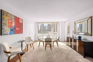 130 W 67th St, New York City, NY 10023 - Photo 3