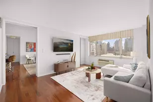 130 W 67th St, New York City, NY 10023 - Photo 7