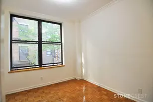 304 W 92nd St, New York City, NY 10025 - Photo 3