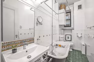 611 W 111th St, New York City, NY 10025 - Photo 9