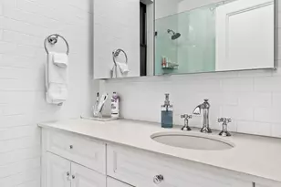 175 E 79th St, New York City, NY 10075 - Photo 5