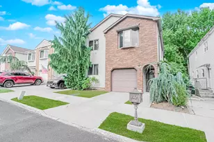 100 Marisa Cir, New York City, NY 10309 - Photo 3