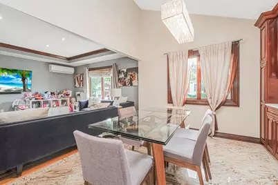 100 Marisa Circle, New York City, NY 10309 - Photo 9