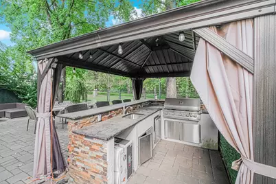 100 Marisa Circle, New York City, NY 10309 - Photo 33