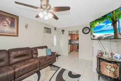 100 Marisa Circle, New York City, NY 10309 - Photo 25