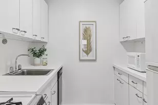 330 E 80th St, New York City, NY 10075 - Photo 3